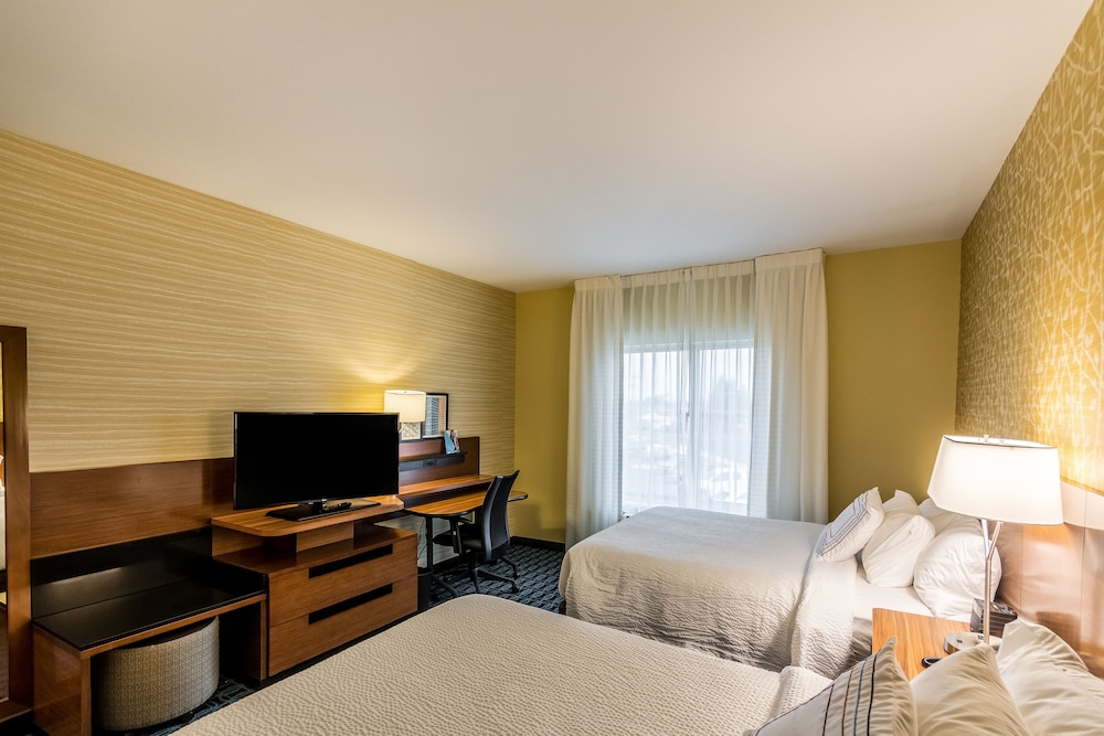 Fairfield Inn and Suites by Marriott Butte 11/41