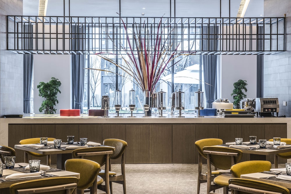 Q-Box Hotel Shanghai Sanjiagang 50/65
