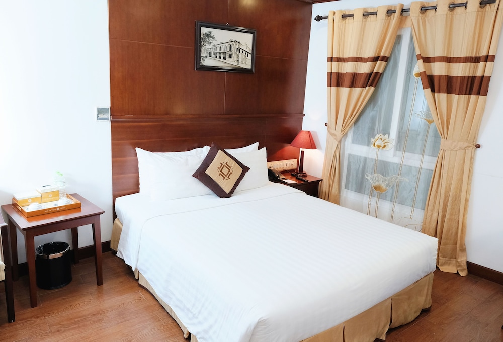May de Ville Old Quarter Hotel 17/50