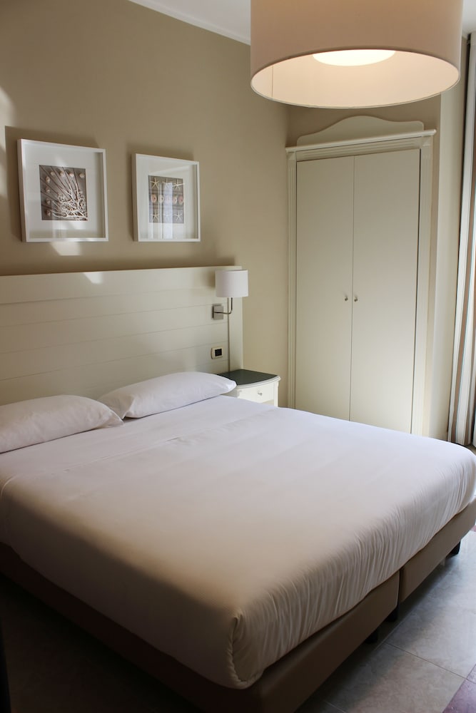 Astoria Vico Hotel 13/64