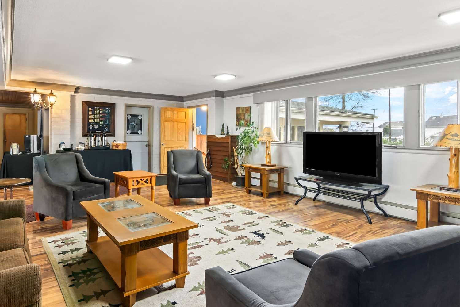 Rodeway Inn Oscoda, MI 24/32