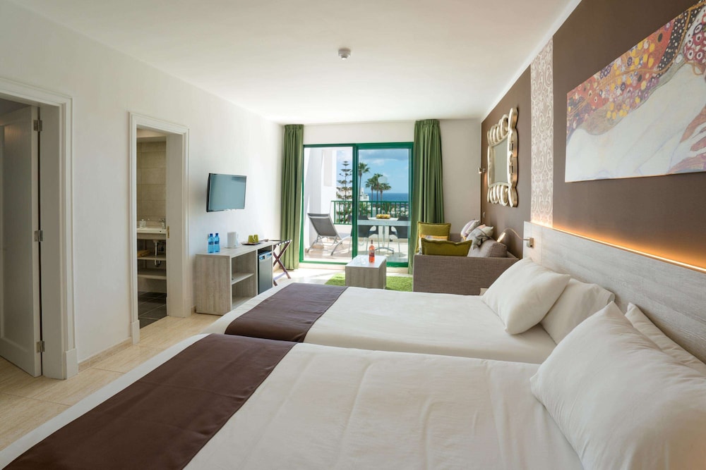 Galeon Playa Apartments 19/78