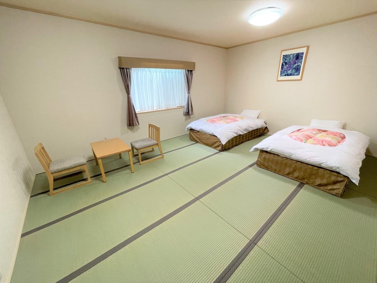 Standard, Twin Beds