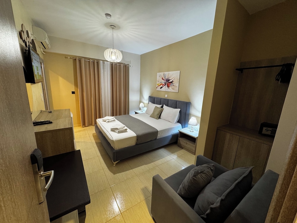 HOTEL DRILONI 33/51