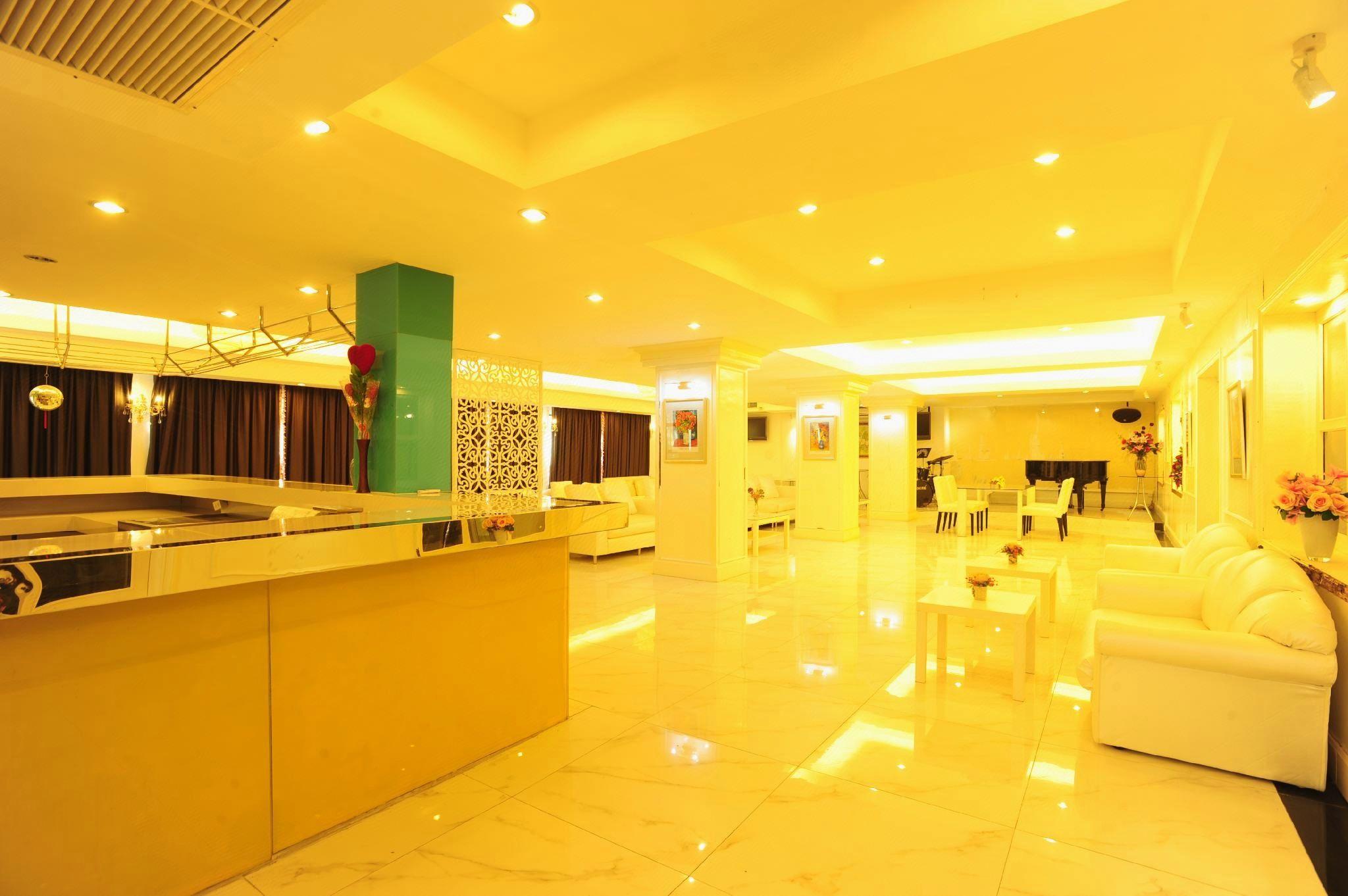 Aunchaleena Grand Hotel 13/23