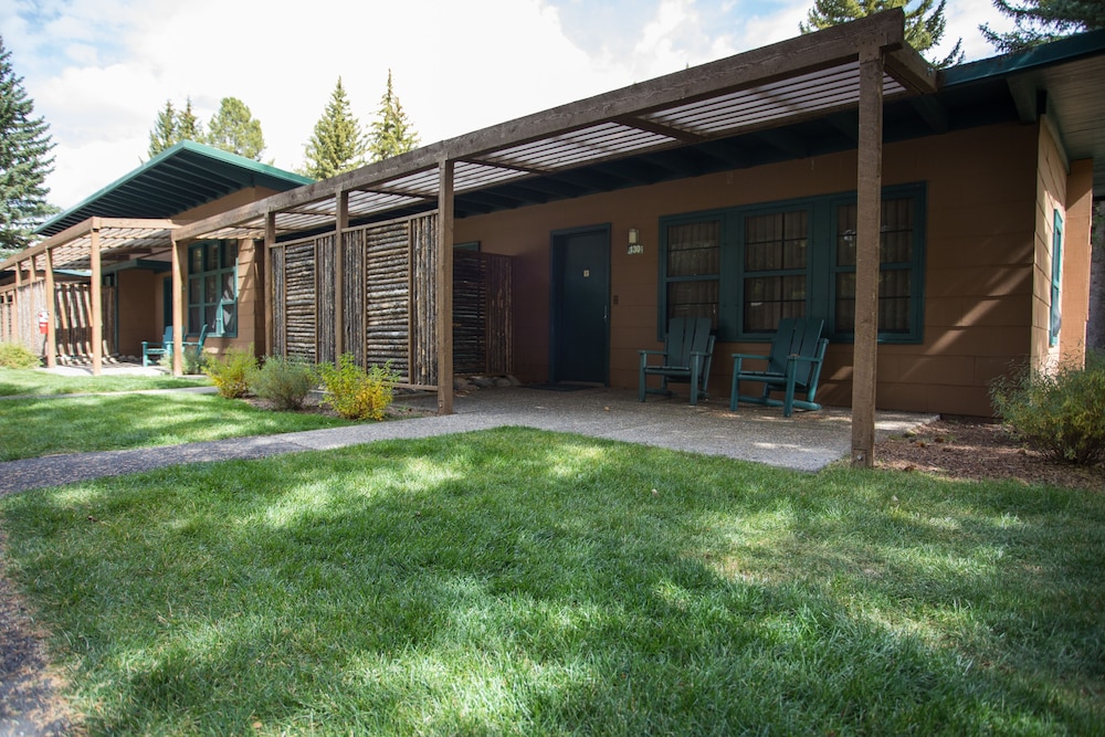 Jackson Lake Lodge 43/48