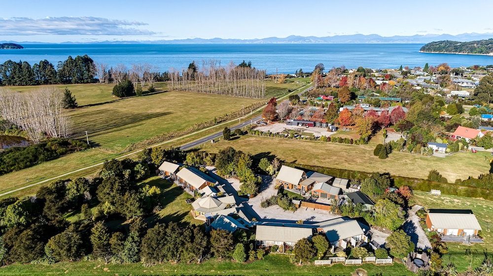 ABEL TASMAN LODGE 58/62