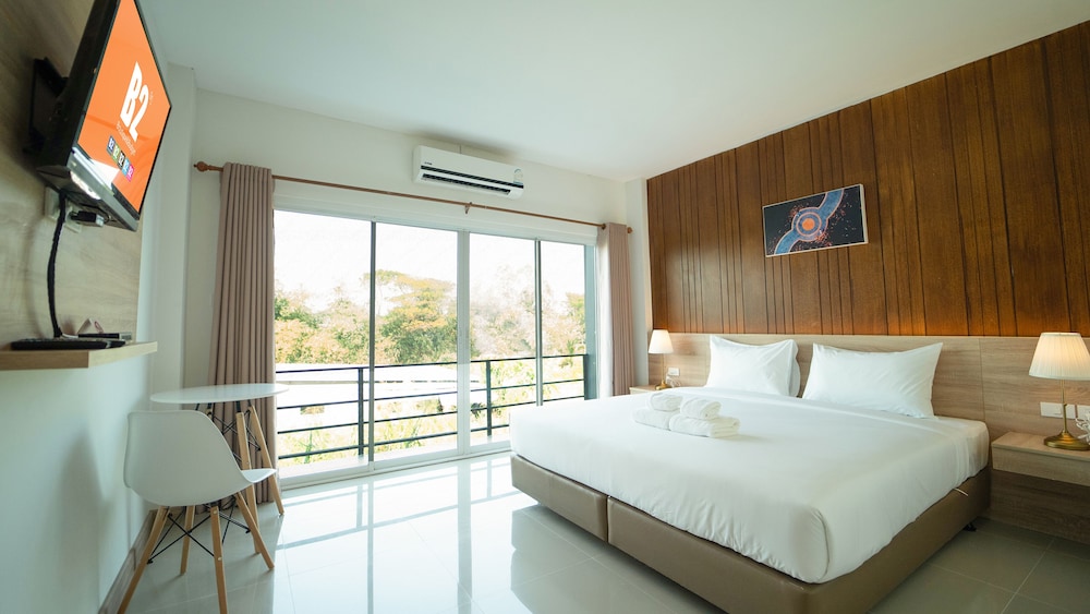 B2 Nakhon Sawan Boutique & Budget Hotel 8/18