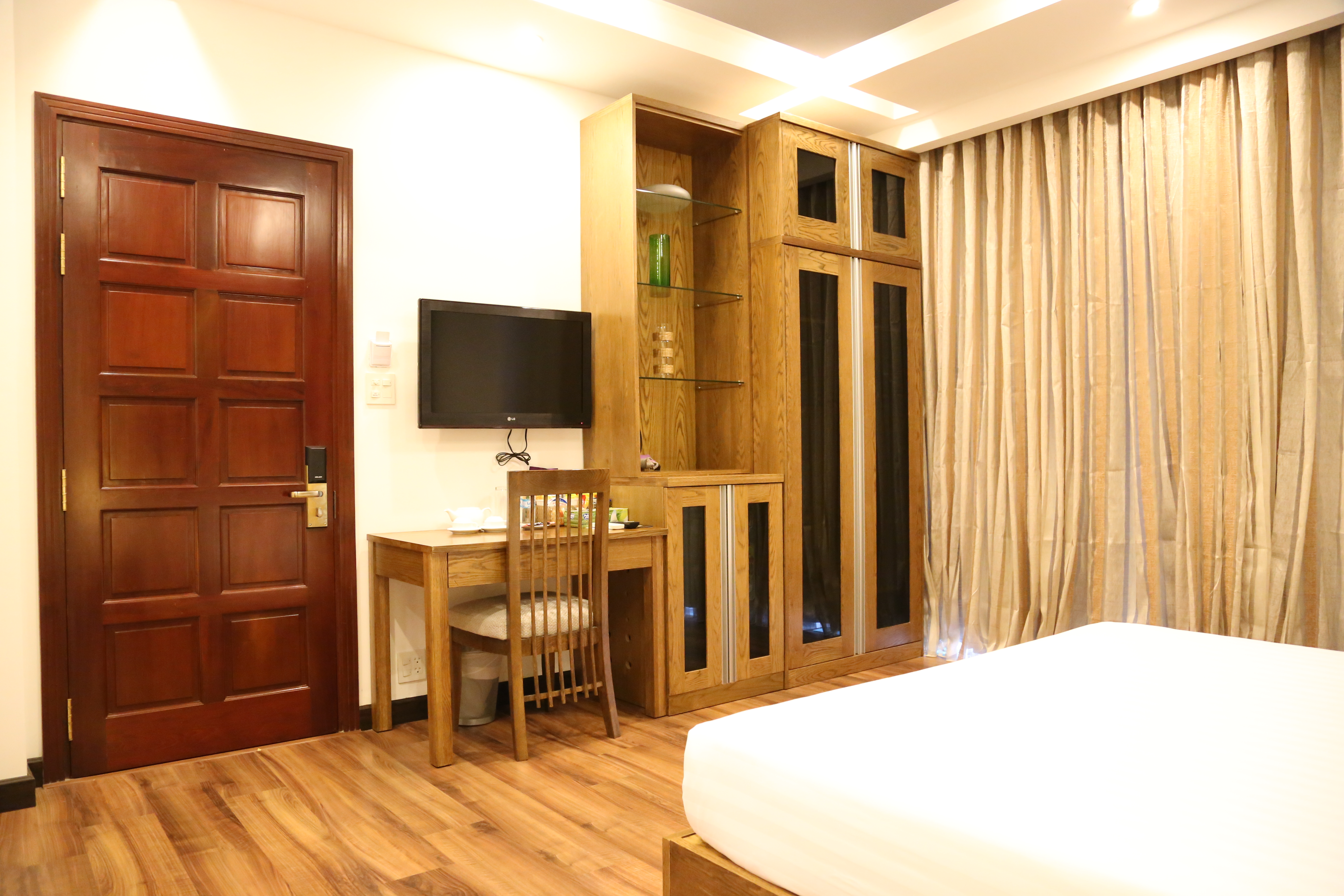 Valentine Hotel 21/36
