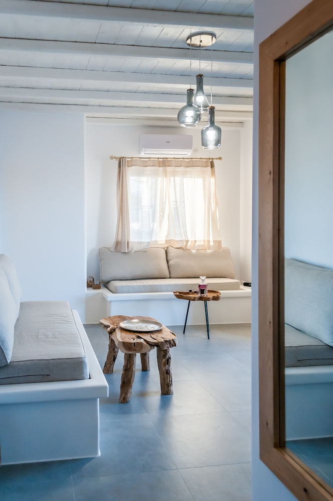 Vilos Suites 16/50