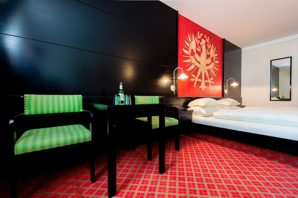 Hotel Schrofenstein 19/41