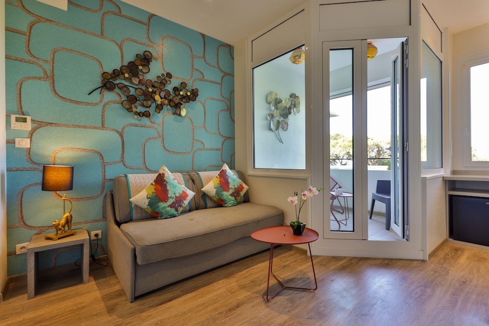 Hotel Provencal 20/50