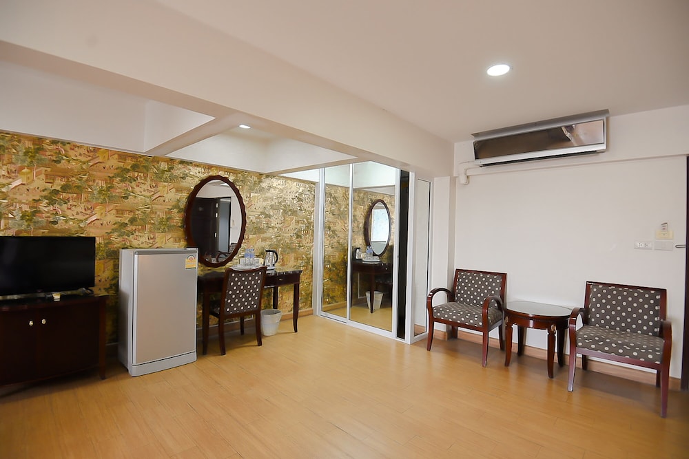 Pattaya Hiso Hotel 48/65