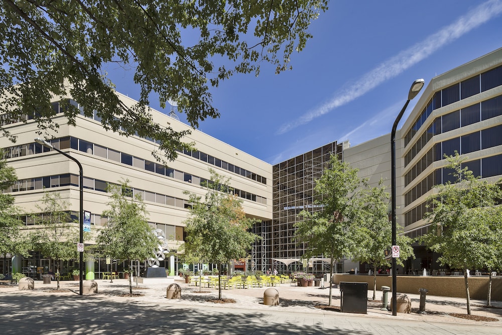 Hyatt Regency Greenville 63/68
