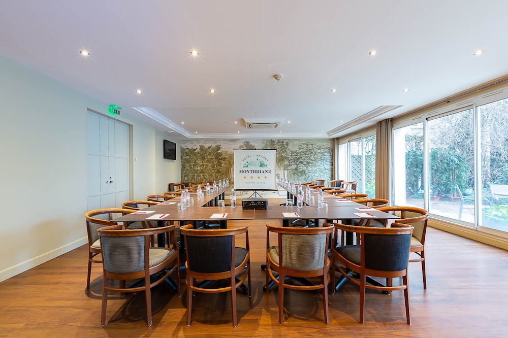 Hotel Montbriand Antony 34/44