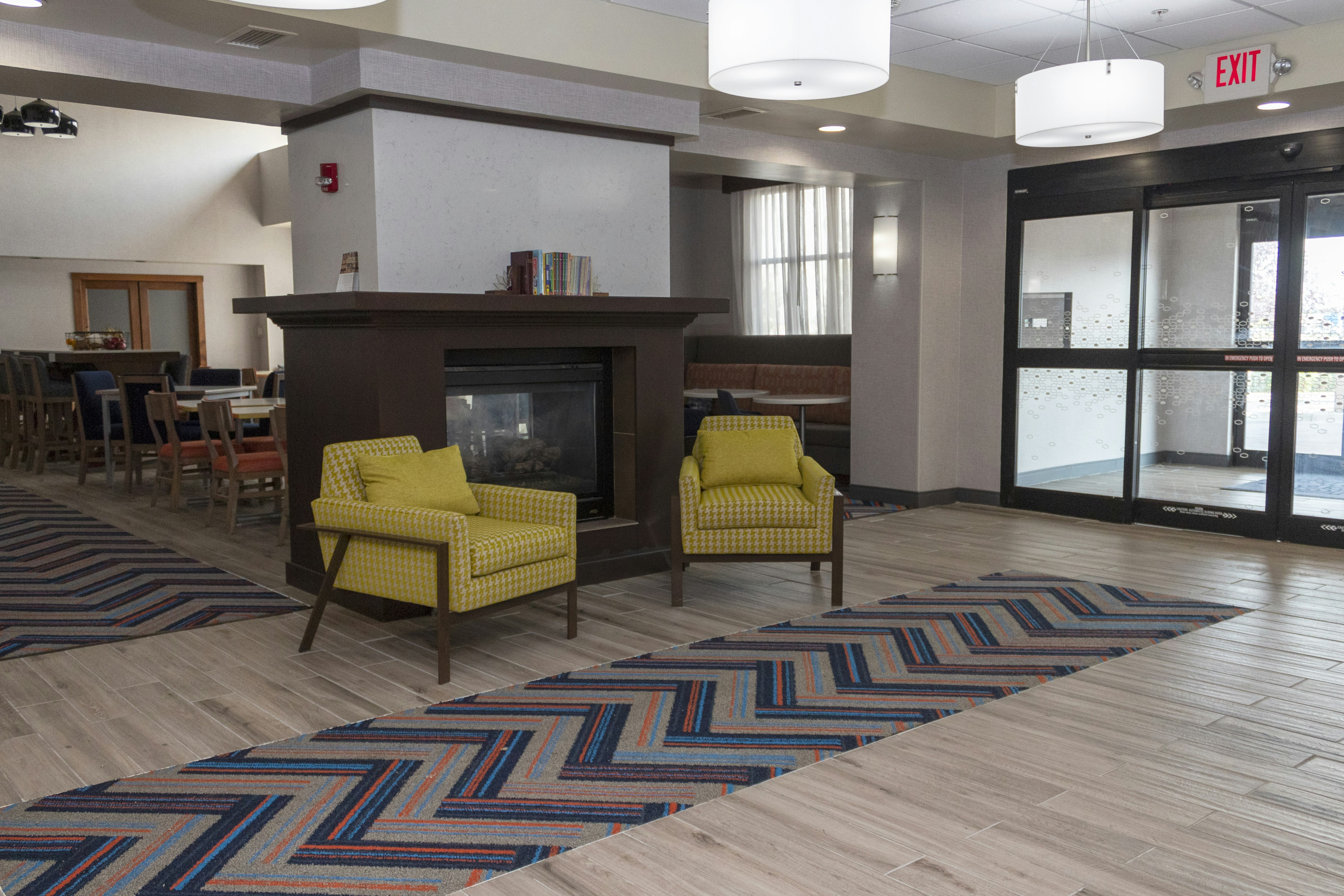 Hampton Inn & Suites Riverton 43/73
