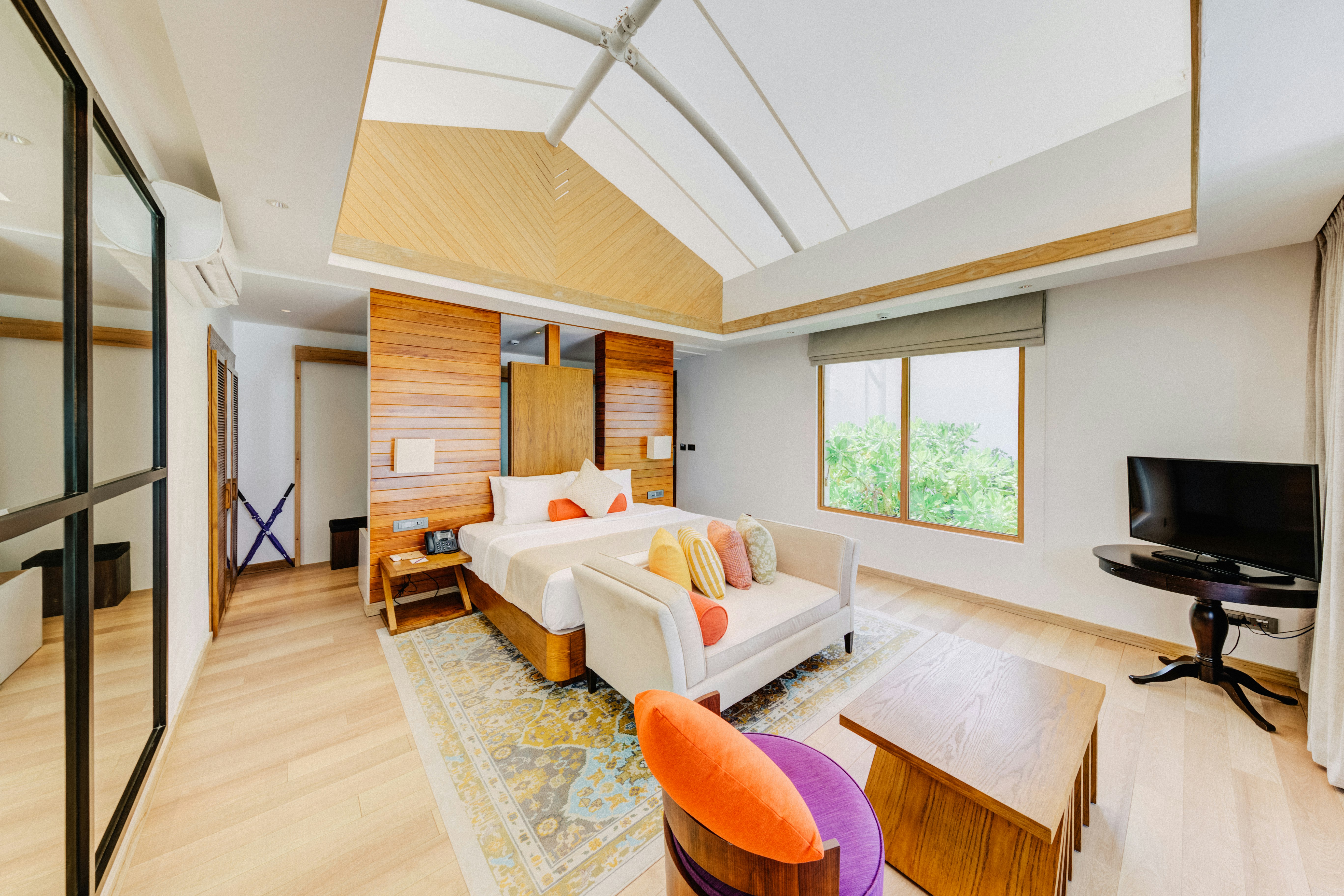 Platinum, Beach, Bungalow