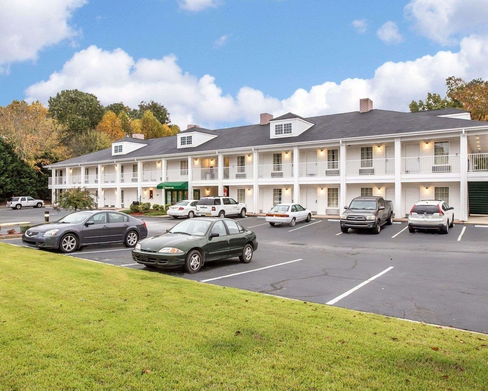 Quality Inn Carrollton Medical Center 34/38