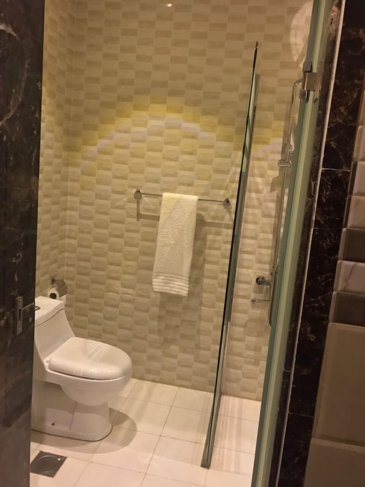 تالين غرناطة للشقق الفندقية(Taleen Granada Serviced Apartments) 16/72