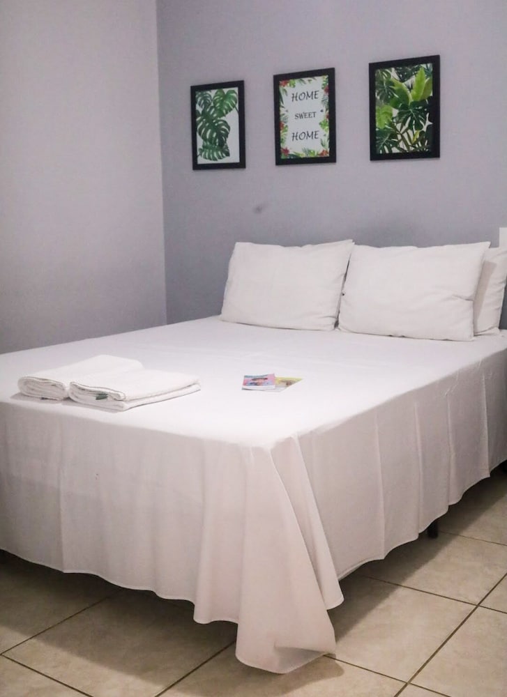 Shellter Hotel 14/50