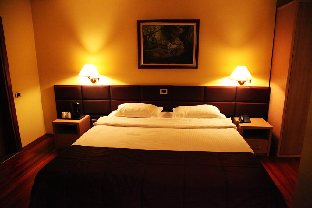 Arber Hotel 10/24