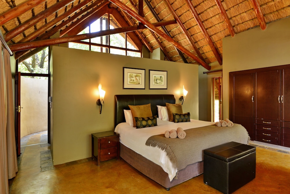 Black Rhino Game Lodge 16/69