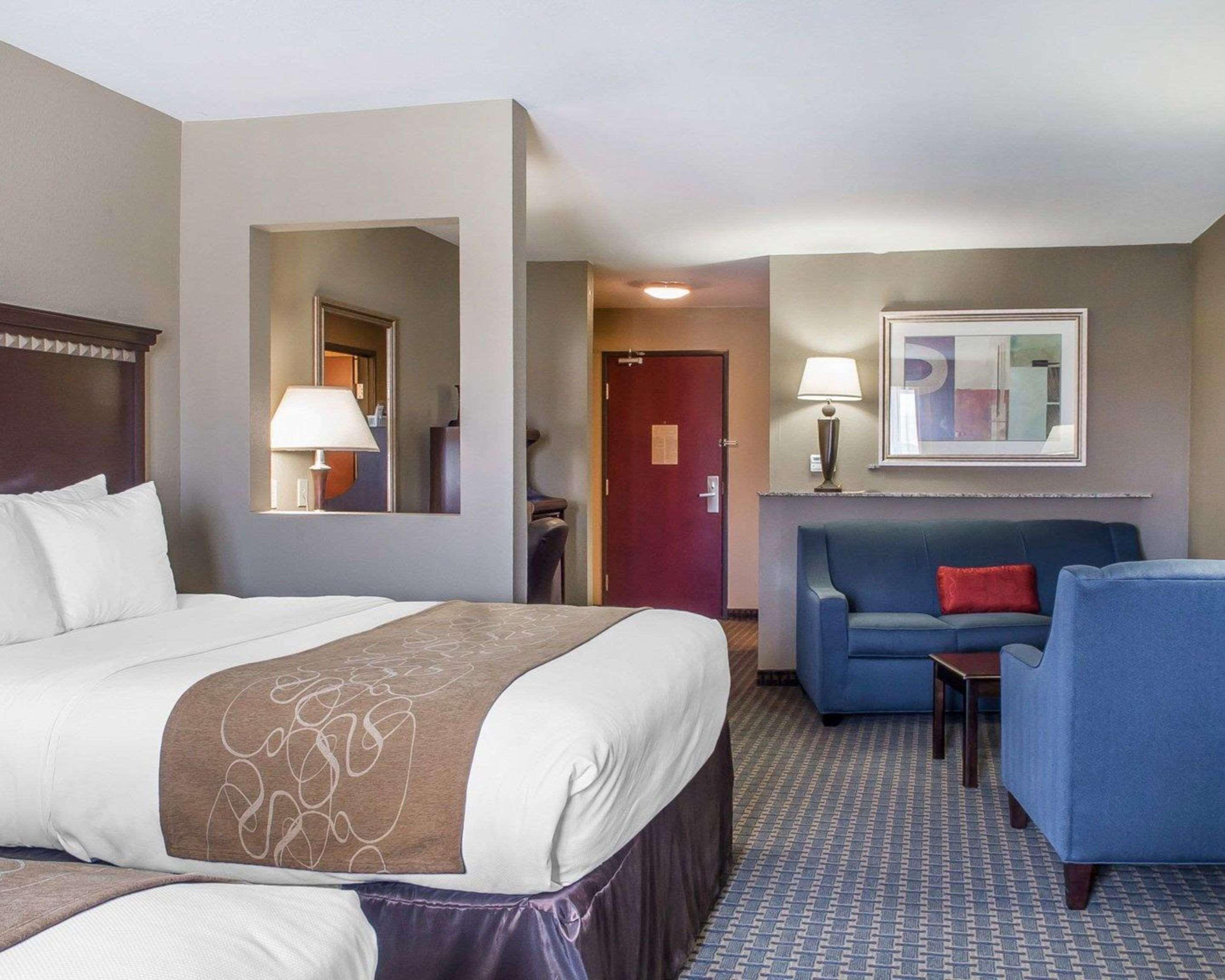 جناح بسريرين كوين، Comfort Suites Near Texas A M University Corpus Christi 2/4