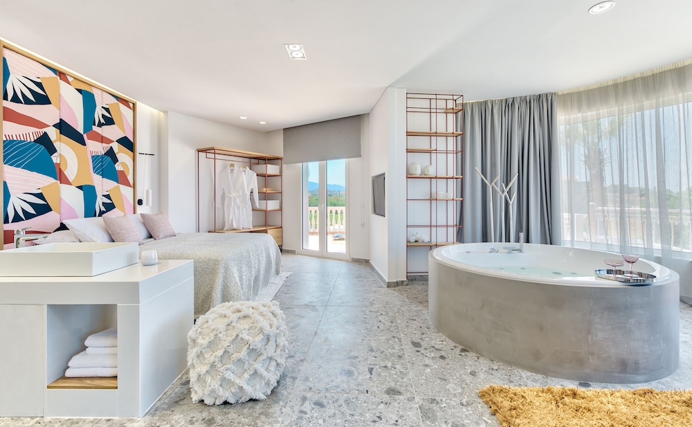Arkadia Luxury Hotel Apartments 49/50
