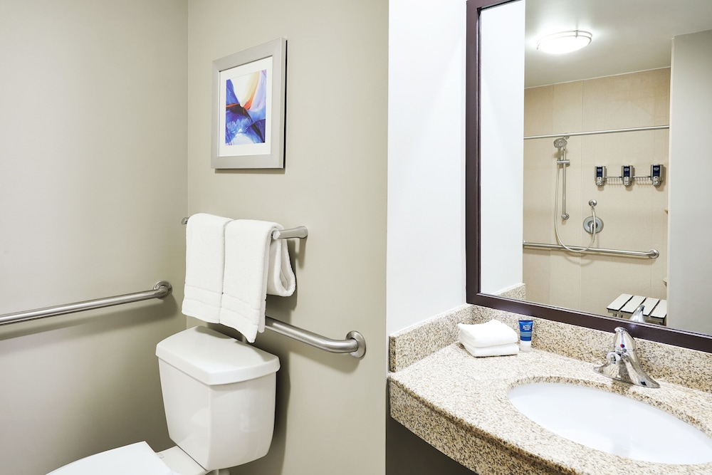 Four Points By Sheraton Chicago Westchester/Oak Brook 4/14