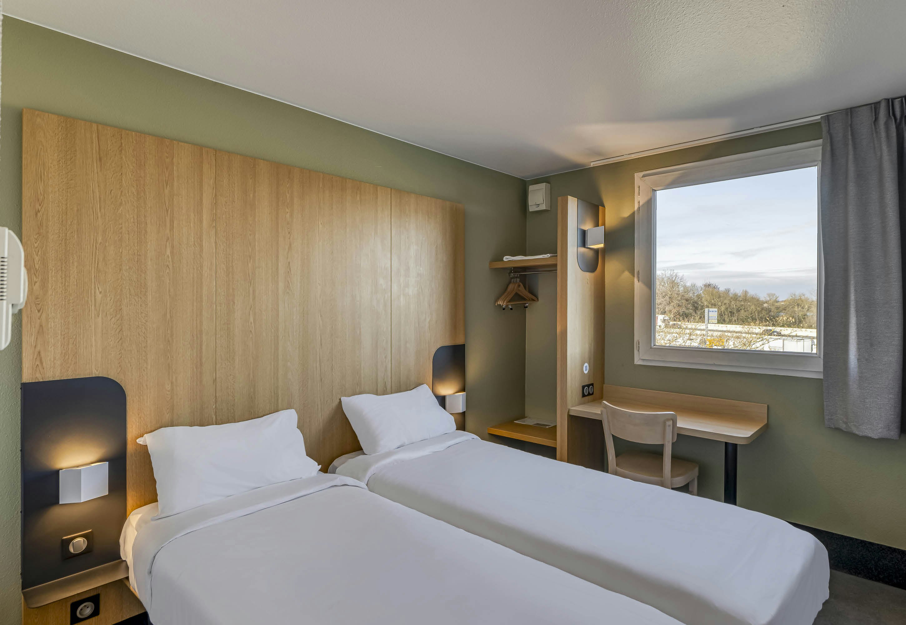 B&B Hotel Bordeaux Lac Sur Bruges 7/26