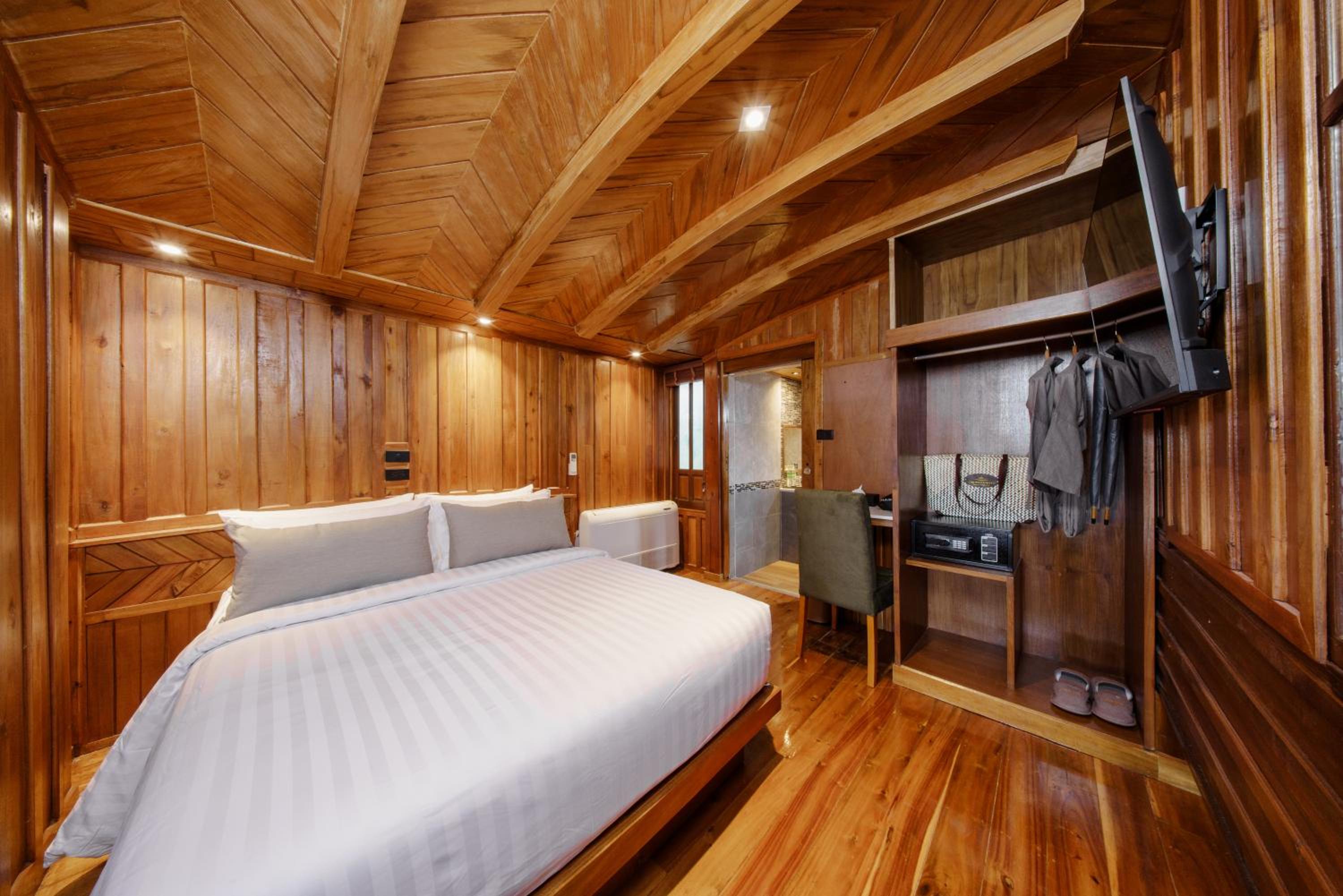 2 Bedrooms, Pool, Calisto, Villa, Queen Bed