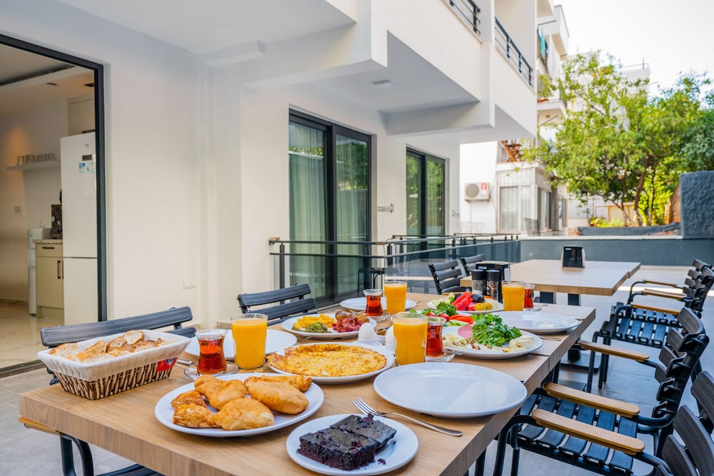 Leonis Hotel 29/50