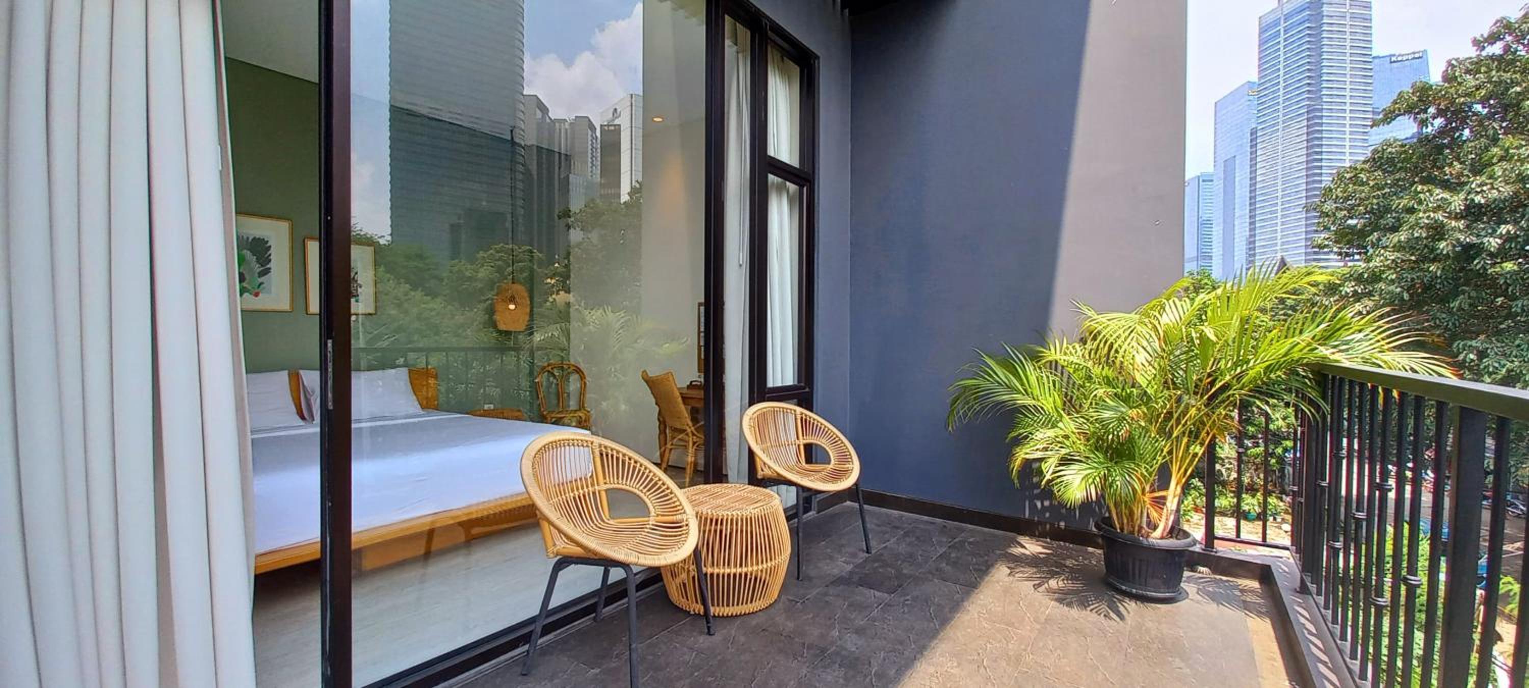 La Boheme Rooms and Coffee 23/50