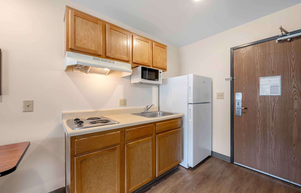 Extended Stay America Select Suites - Orlando - East 42/42