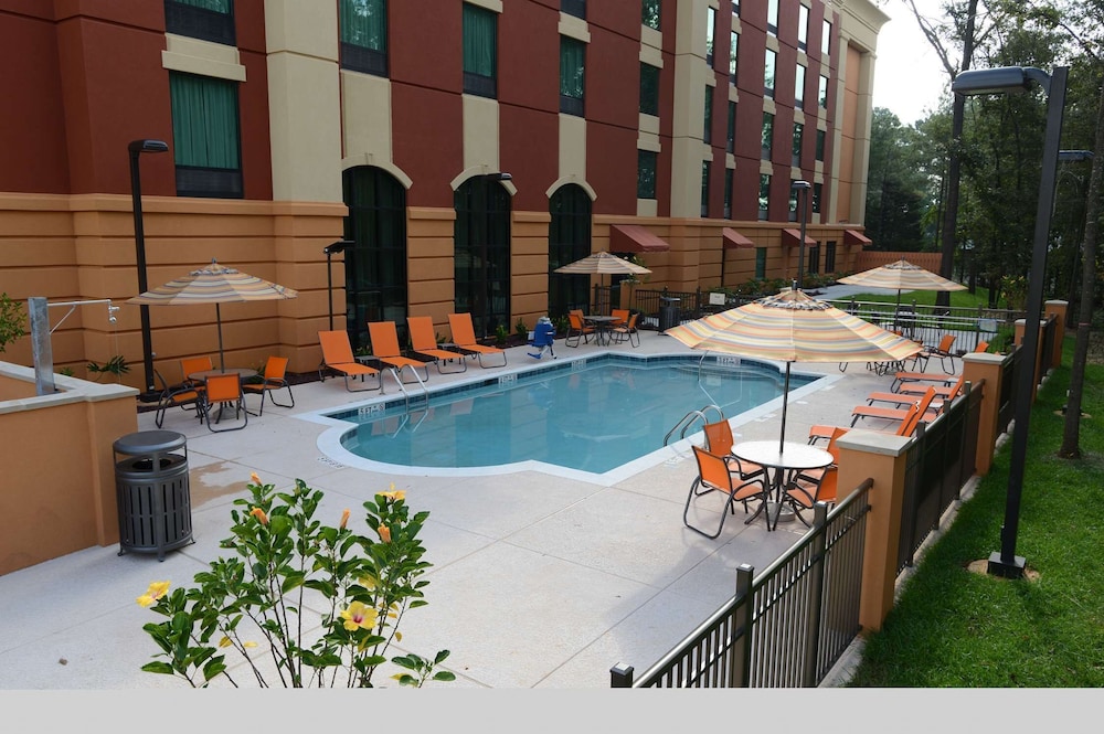 HAMPTON INN AND SUITES ALBANY