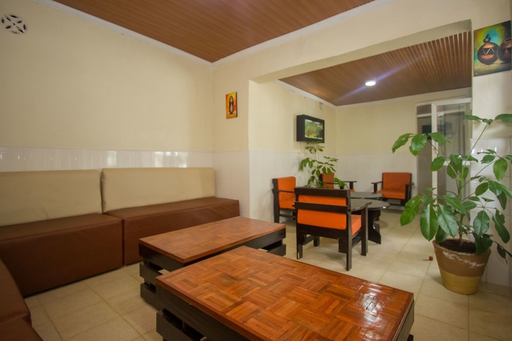 Dove Nest Lodge 33/50