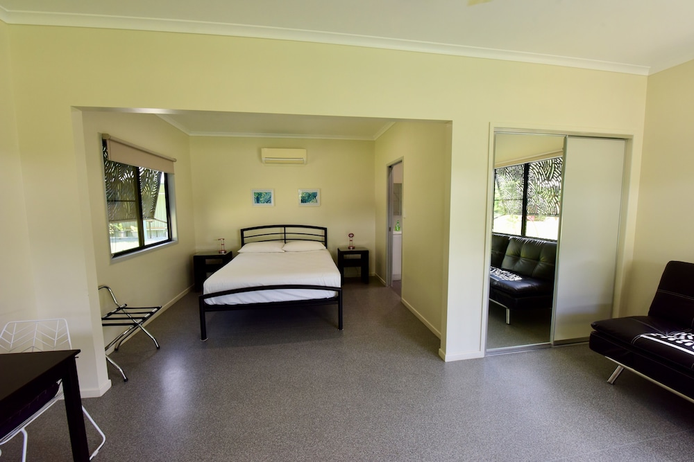 Daintree Peaks Eco Stays 24/45