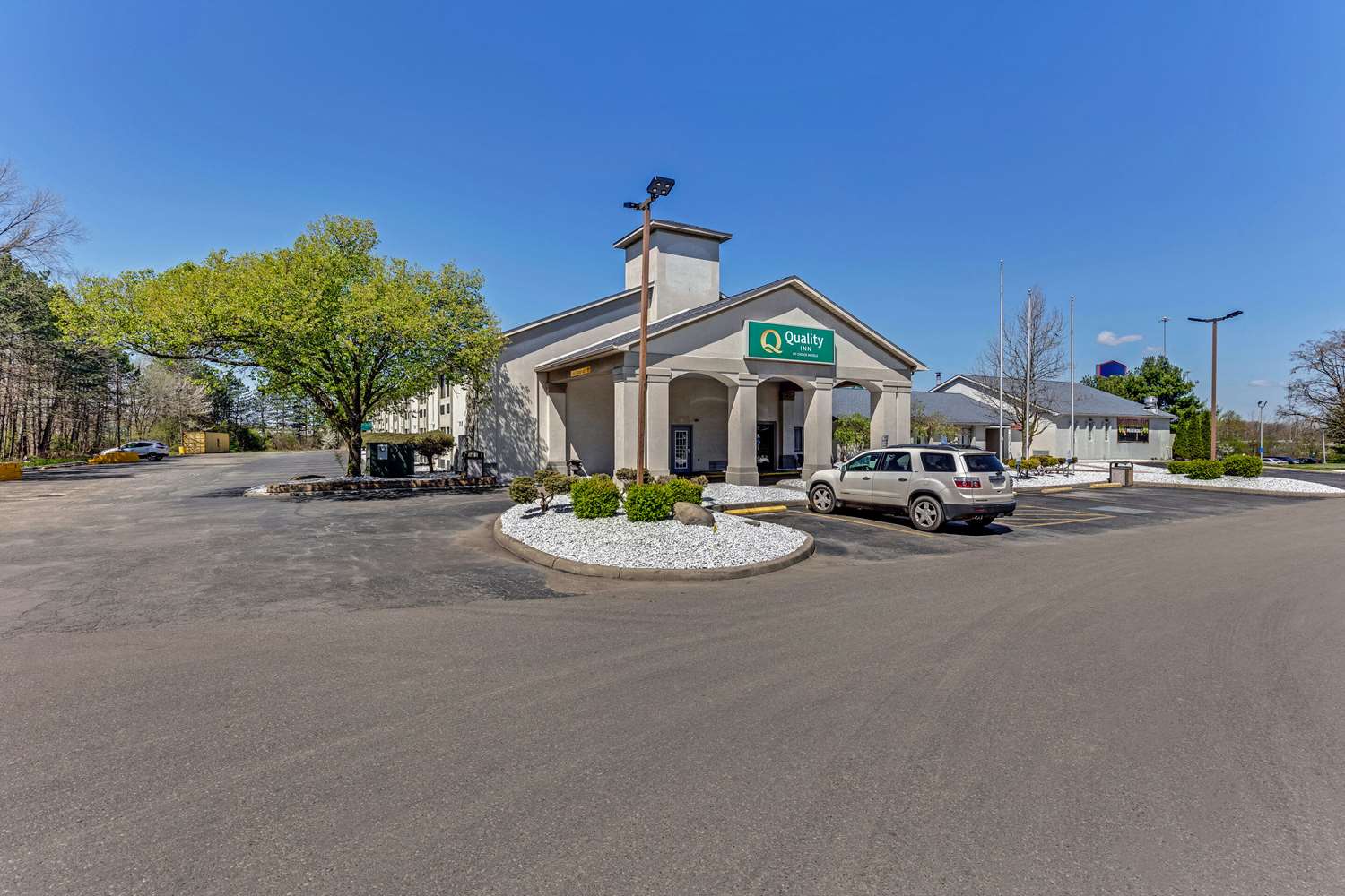 Quality Inn Austintown-Youngstown West 35/35