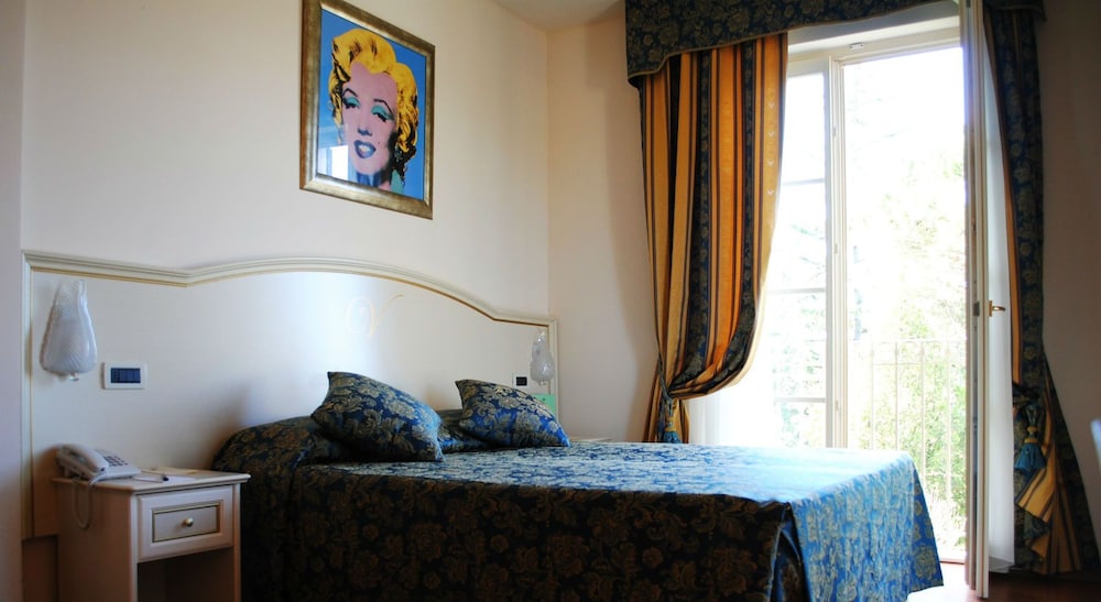 Hotel Vedute 10/26