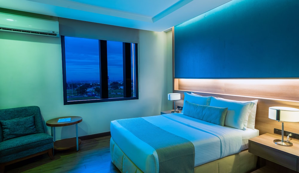 The Bayleaf Cavite 6/24