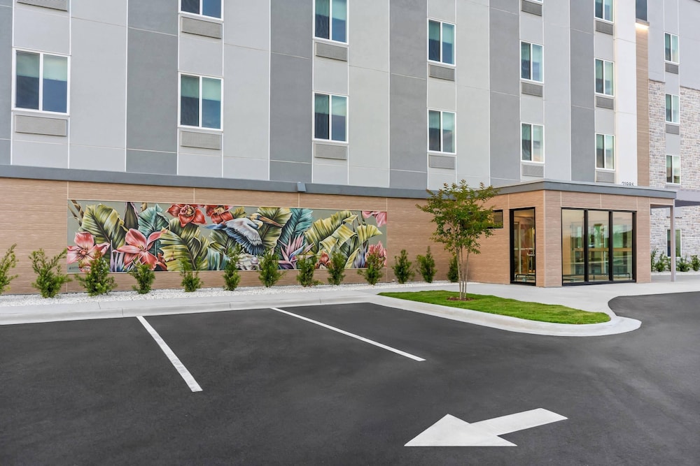 Everhome Suites Panama City Beach - 30A 49/60