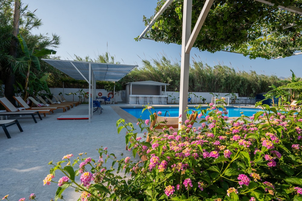 Costa Angela Seaside Resort 78/88
