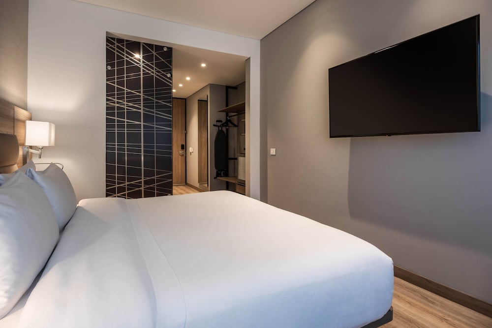 AC Hotel by Marriott Bogota Zona T 23/59