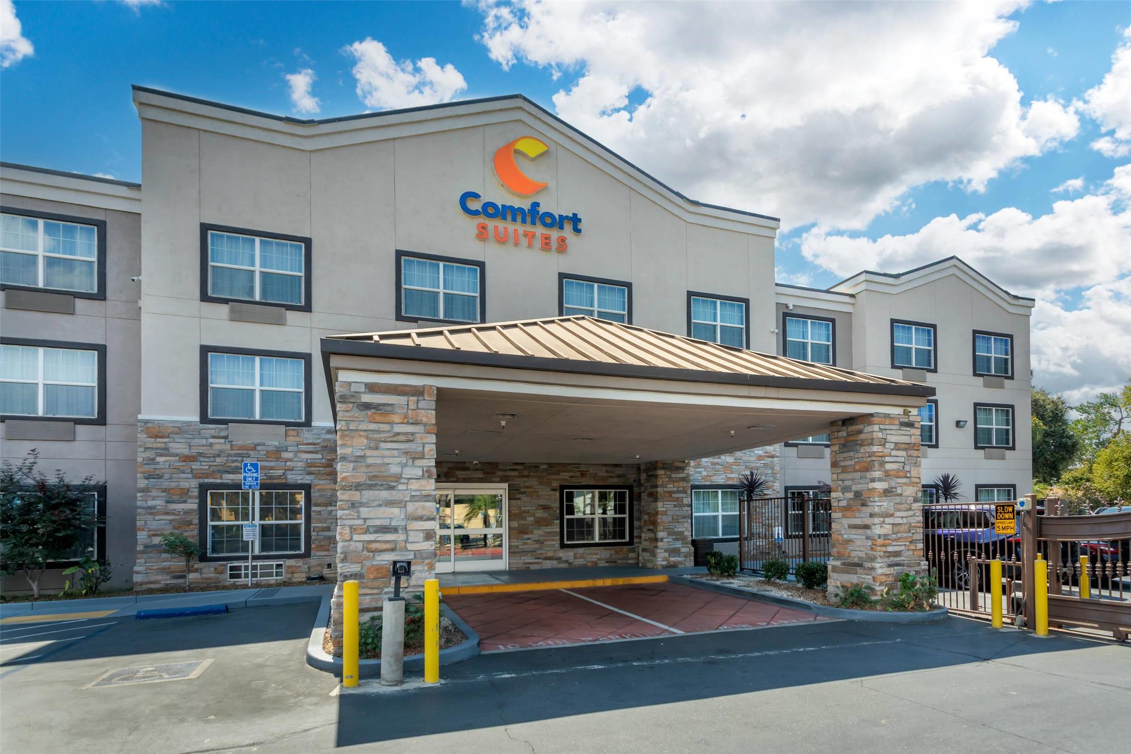 Comfort Suites Downtown Sacramento 42/47