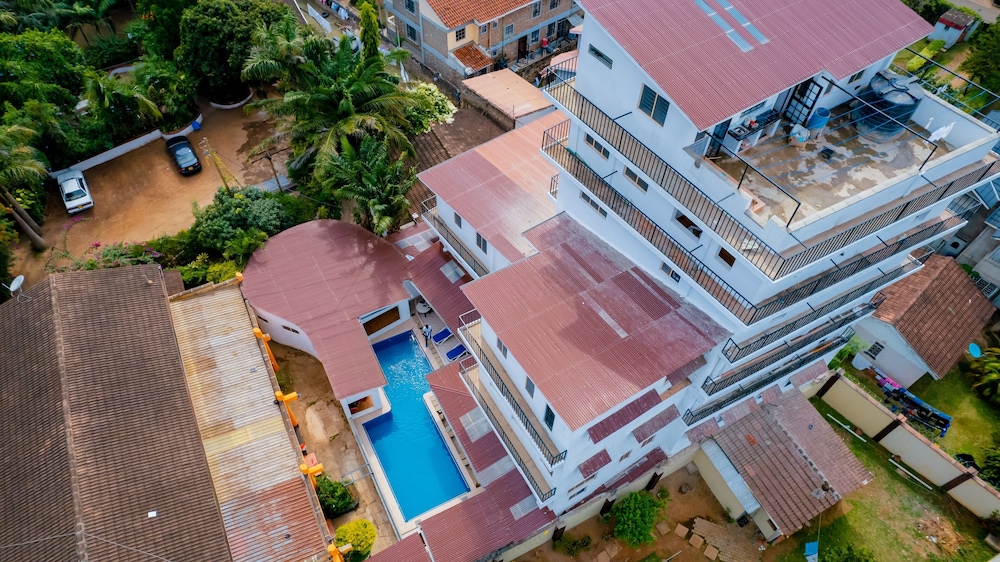 Kogelo Villas 2/50