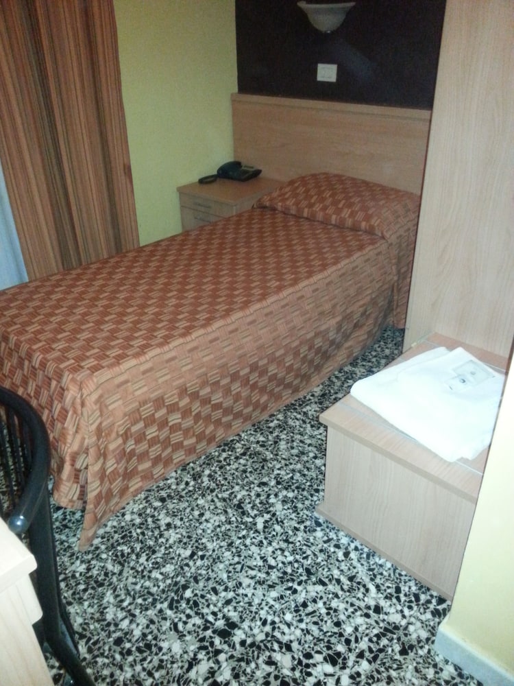 B&B Hotel Bicocca 33/33