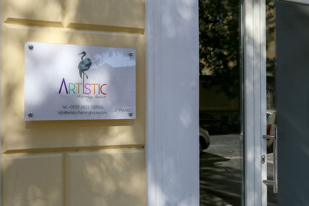 Titti Artistic B&B 4/45