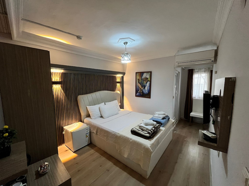 Alida Hotel 16/46