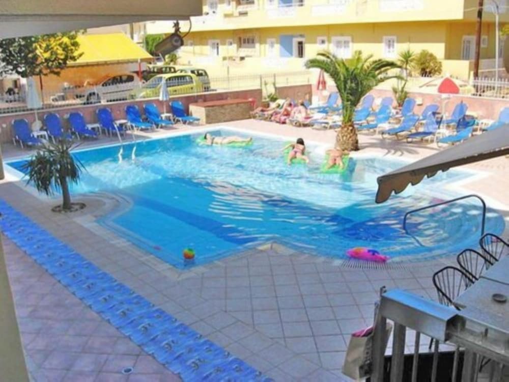 SEMIRAMIS APARTMENTS 18/21