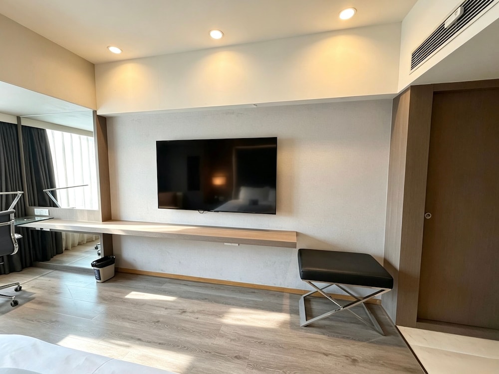 Grand Mercure Dongguan Humen 47/74